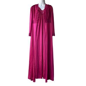 VINTAGE 80s VANITY FAIR Peignoir Set Nightgown & Robe Size Medium Magenta Nylon